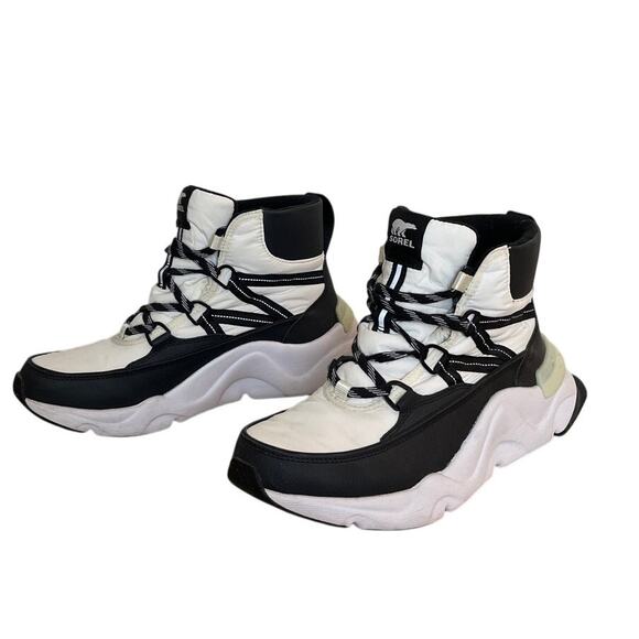 Sorel Womens Kinetic RNEGD Sport Sneaker Boot Waterproof White Black Size 9.5 - Picture 1 of 7